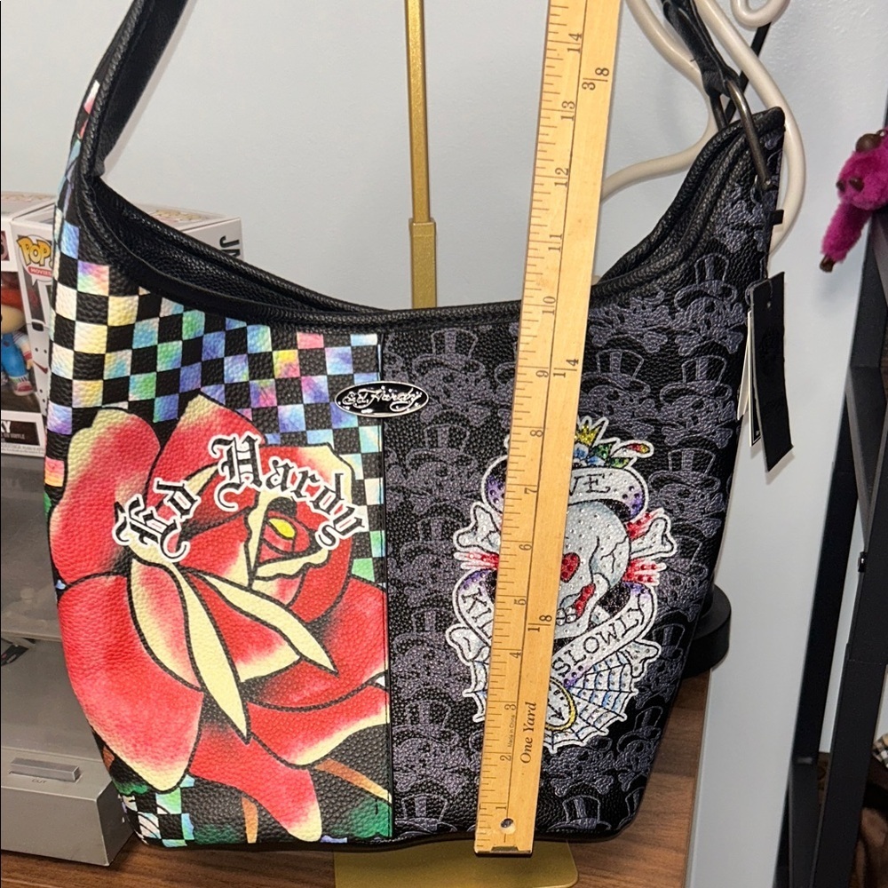 Ed Hardy Black and Red Shoulder Bag - Picture 7 of 11